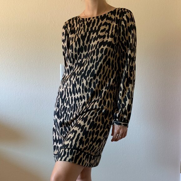 Ann Taylor LOFT Long Sleeve Satin Animal Print Shift Dress Sz 6 - Picture 3 of 11
